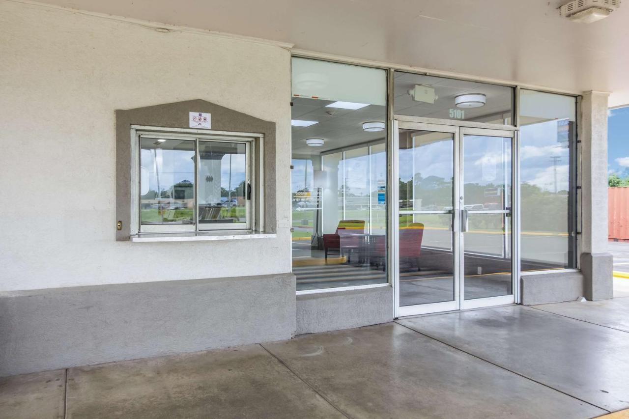 Motel 6 Groves, Tx ภายนอก รูปภาพ